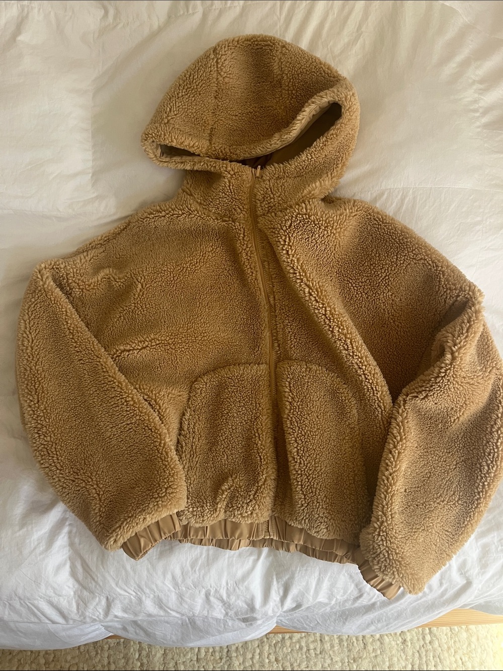 ALO Yoga Teddy Jacket in Camel Brown